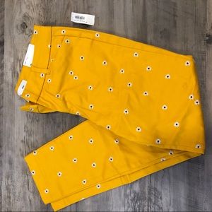 *NWT* Old Navy Pixie pants